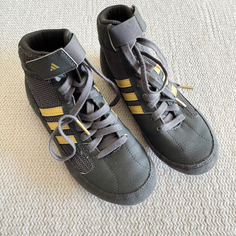 Adidas Black Grey + Gold HVC 2 Wrestling Shoes Size 2 Youth - Picture 2 of 10